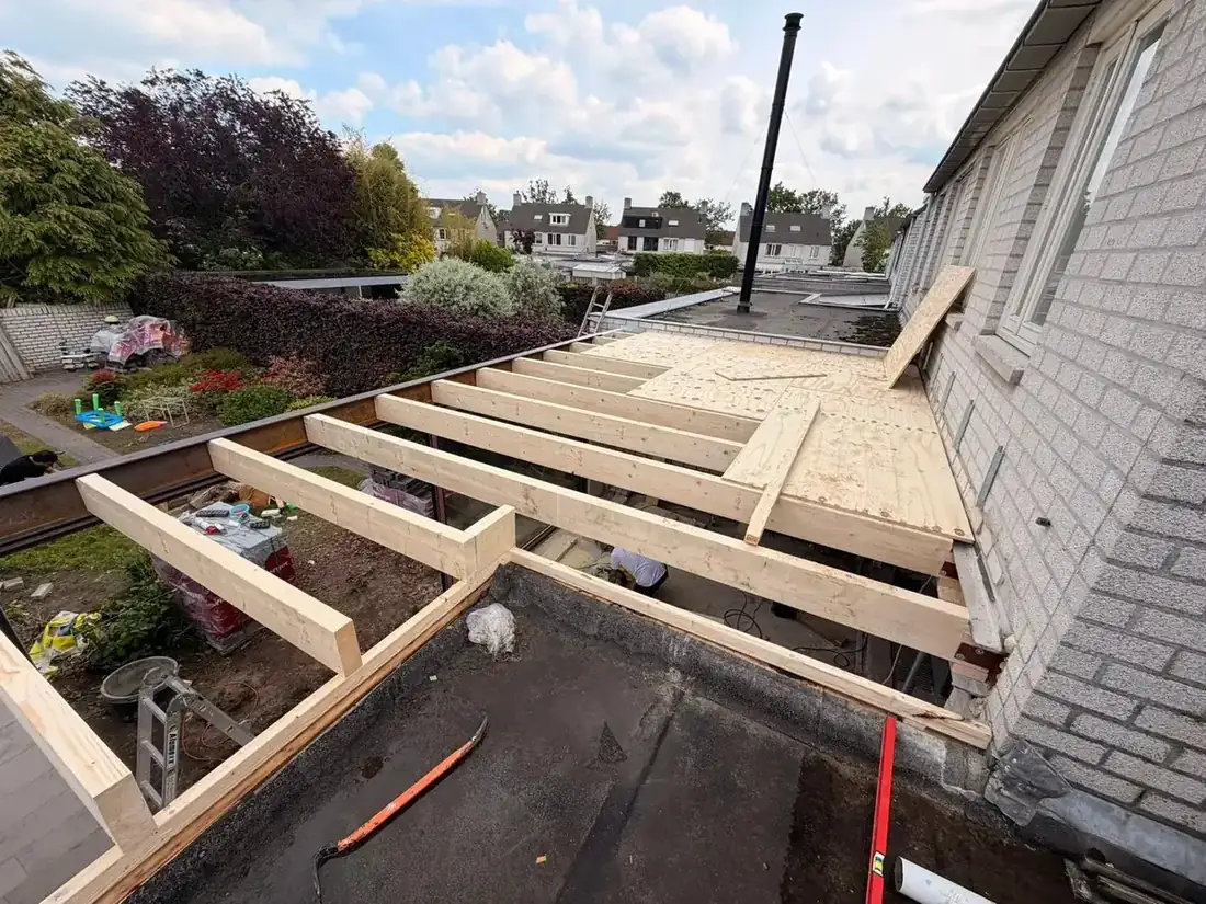 Foto: houten dakconstructie in Oosterhout